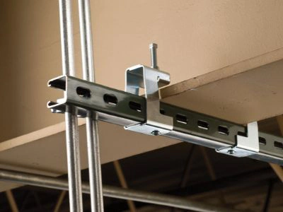 Riel unistrut galvanizado en caliente ranurado y liso